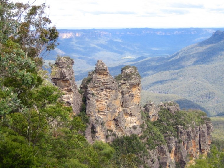 Feel Good Group - Emblem of the Northeast - Mountain